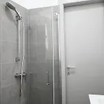 F007 - Fano, Monolocale Fronte Mare In Con Piscina Apartmán