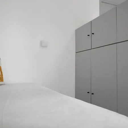 F007 - Fano, Monolocale Fronte Mare In Con Piscina Appartamento