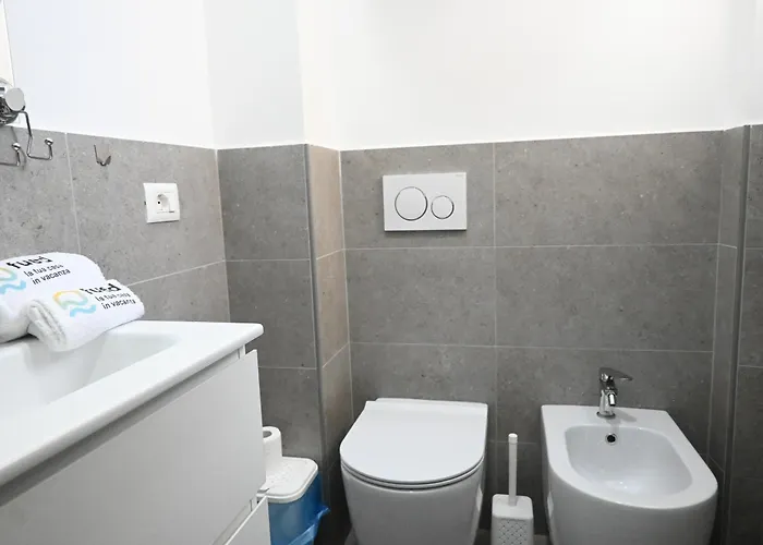 Appartamento F007 - Fano, Monolocale Fronte Mare In Con Piscina Fano